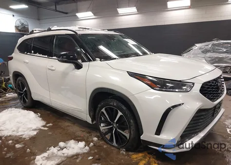 2021 Toyota Highlander Xse from USA, damaged, VIN 5TDLZRBH2MS099479
